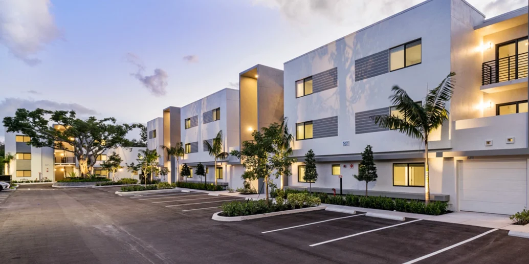 Defined-Com-Lineo-PalmAire-1