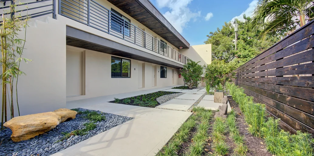 Defined-Com-ZenGarden-03